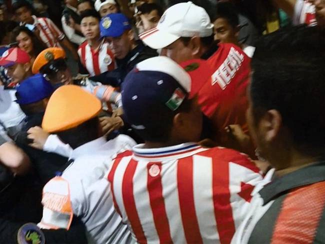 Chivas causa desorden. Foto: W Deportes