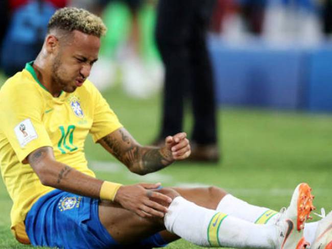 Neymar suelo. Foto: