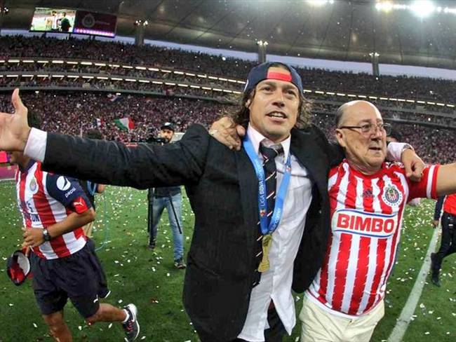 Matías Almeyda con su padre . Foto: Mexsport