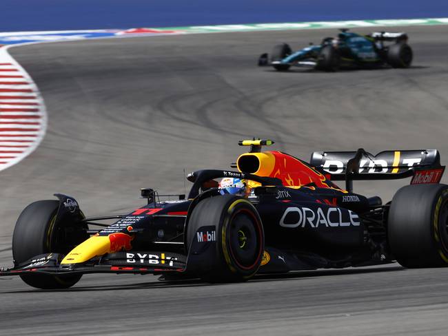Checo Pérez no logró pódium y Max Verstappen ganó el GP de Estados Unidos