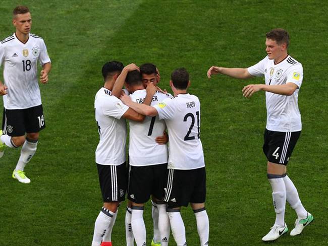 Alemania festeja uno de sus goles ante Camerún. Foto: Getty Images