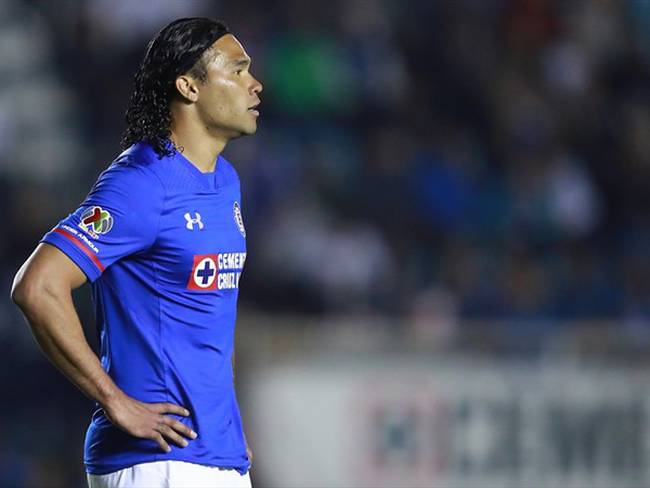 Carlos Peña jugando con Cruz Azul . Foto: Getty Images