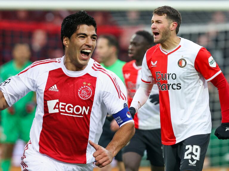 Luis Suárez Ajax (2007) y Santiago Giménez Feyenoord (2023)