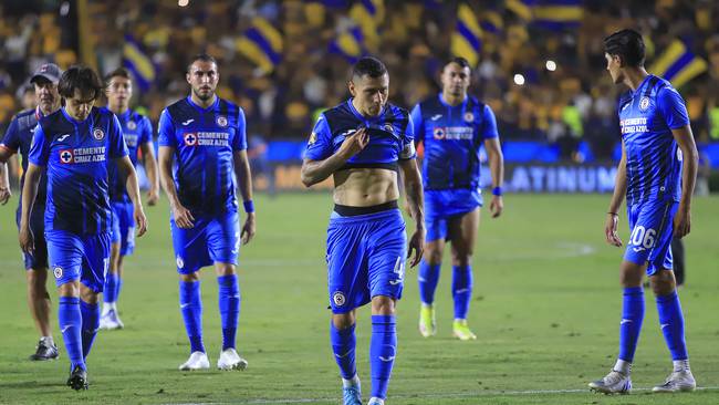 Cruz Azul en busca de técnico para el Apertura 2022