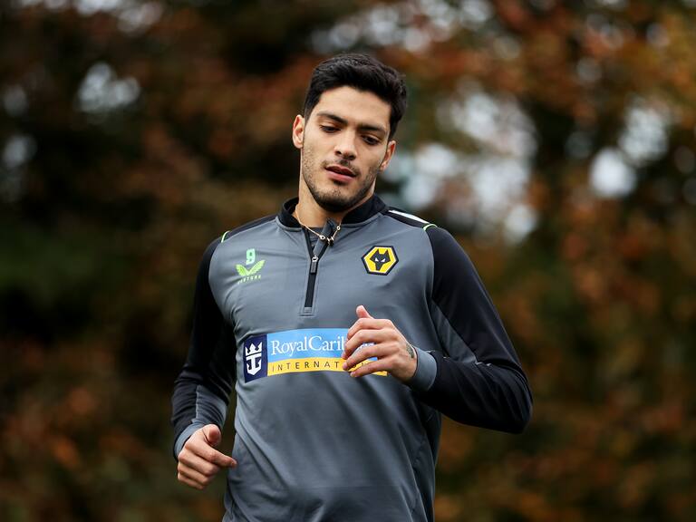 La afición de Wolverhampton está molesta con Raúl Jiménez