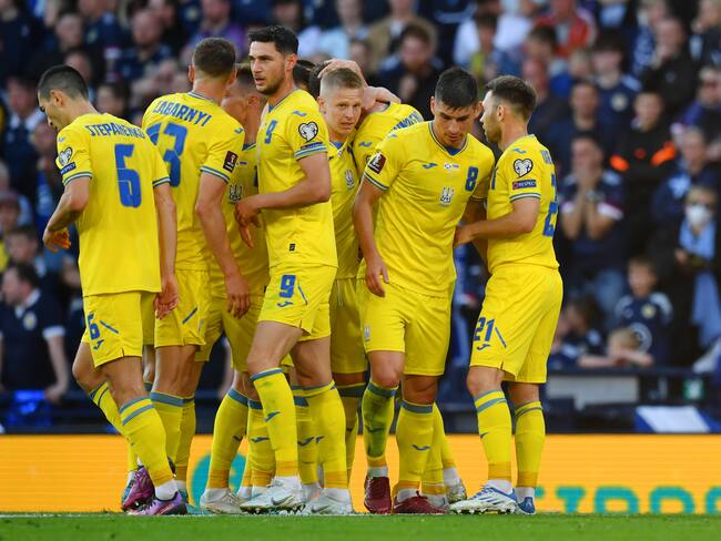 Ucrania, entre la guerra y a un juego del Mundial de Qatar