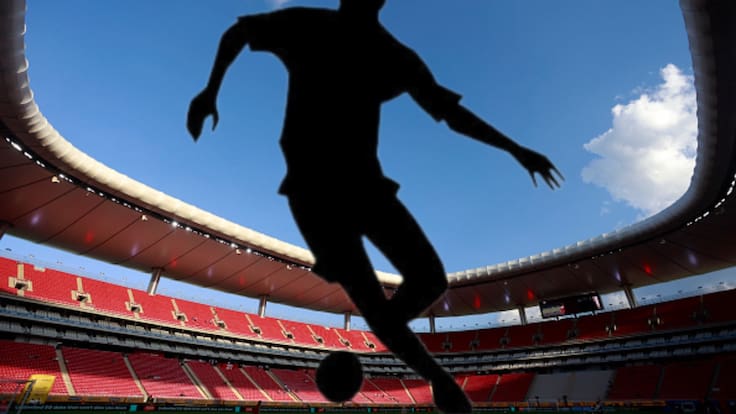 El defensor que ya tiene las maletas listas para sacudir el vestidor de Chivas