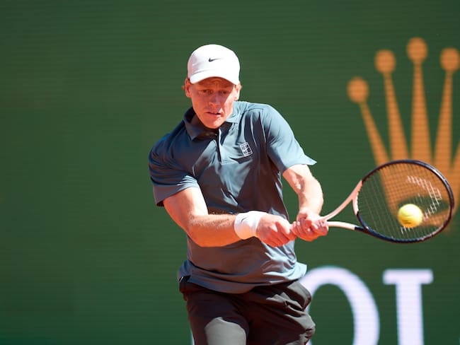 Carlos Alcaraz y Jannik Sinner logran avanzar en el Masters de Montecarlo