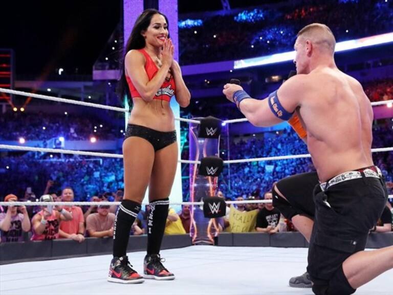 John Cena le propone matrimonio a su novia después de ganar una pelea