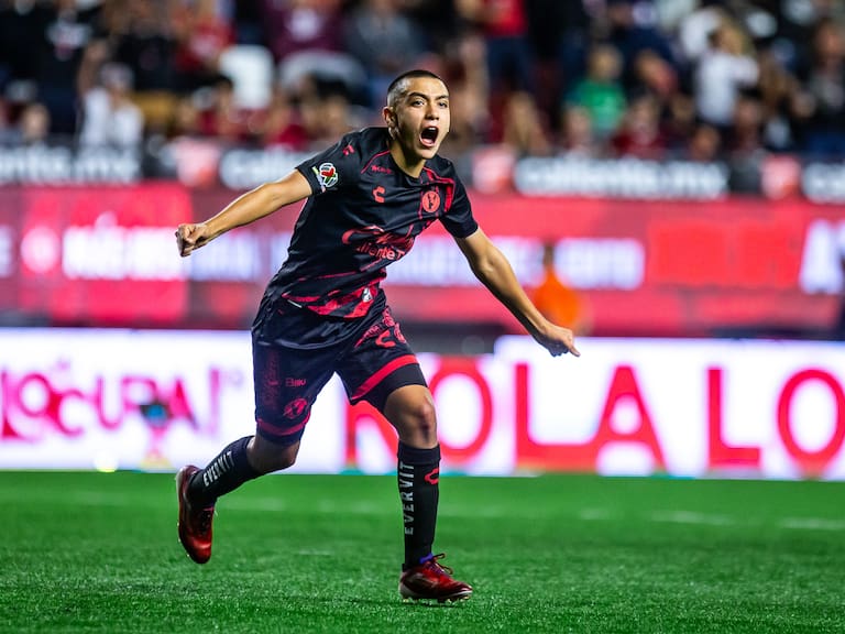 Gilberto Mora Tijuana Xolos