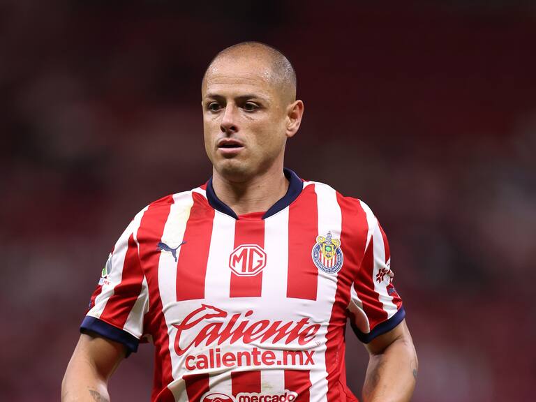 Javier Hernández con Chivas