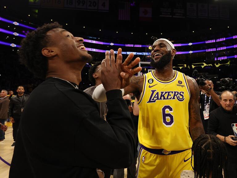Bronny, hijo de LeBron James, sufrió un paro cardiaco