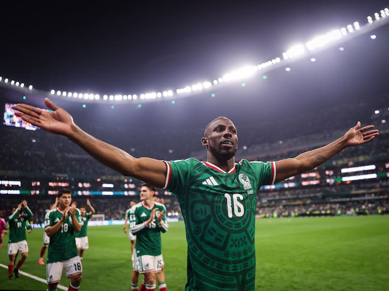 Julián Quiñones entra en la lista de los 30 mejores jugadores del mundo