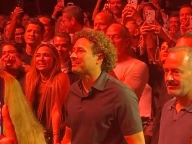 “Nunca voy a olvidarte”: Cristian Castro interrumpe su show para homenajear a Memo Ochoa