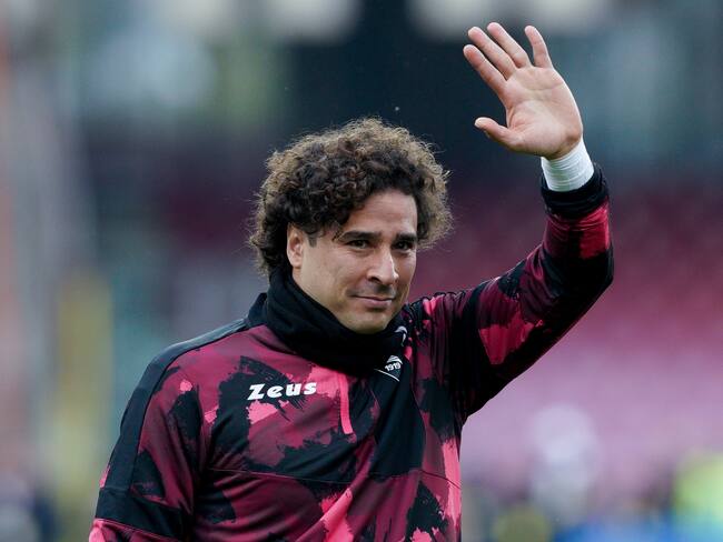 Memo Ochoa en el 11 ideal de la J24 en la Serie A