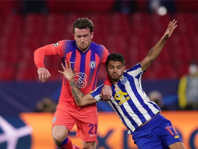 Error de 'Tecatito' Corona le cuesta la derrota al Porto ante Chelsea