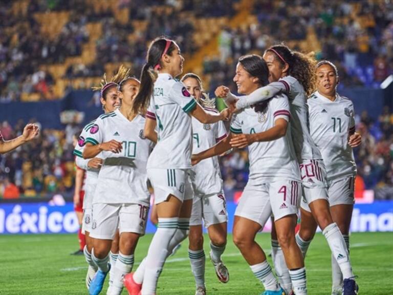 El Tri Femenil aplastó a su similar de Surinam. Foto: Me