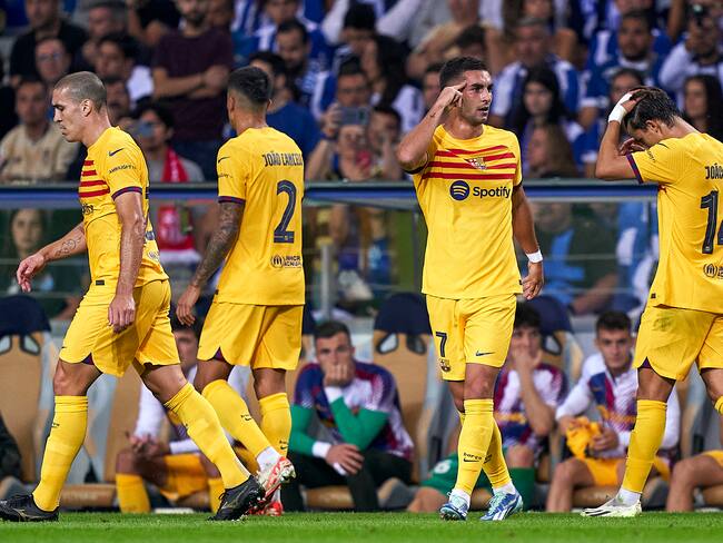 Barcelona, sin brillo, pero ganó de visita en Porto