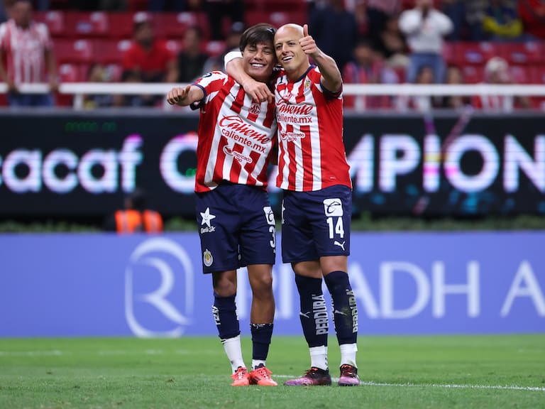 Chicharito Hernández vuelve marcar gol con Chivas dentro de Concachampions después de 300 días VIDEO