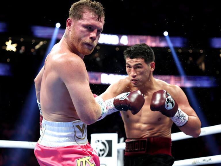 Canelo no pudo ante el poderío del ruso Bivol