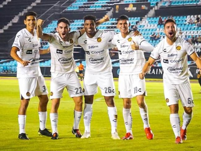 Dorados, atrapados en su hotel por violencia en Sinaloa