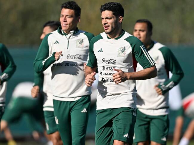 Raúl Jiménez ya está en Girona con la Selección Mexicana