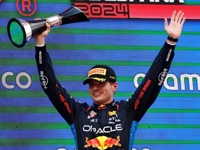 Max Verstappen triunfa en el Gran Premio de España; ¡Checo se queda sin podio!