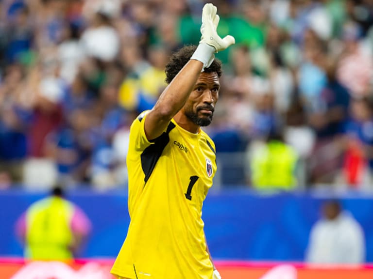 Bombazo en Colo-Colo: Vozinha, figura del Mundial 2026, será su nuevo portero