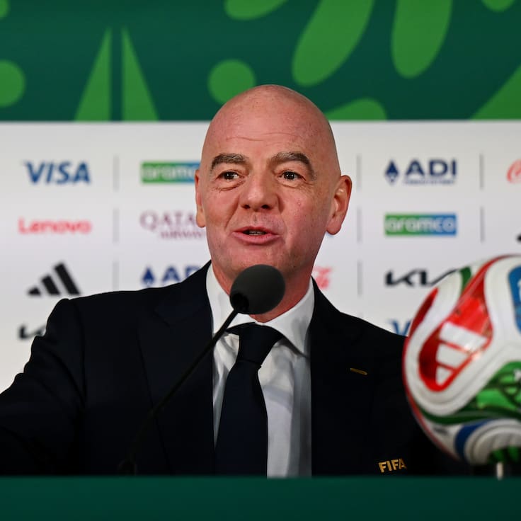 Gianni Infantino aclara la polémica sobre privatizar el Mundial: “No es obligatorio”