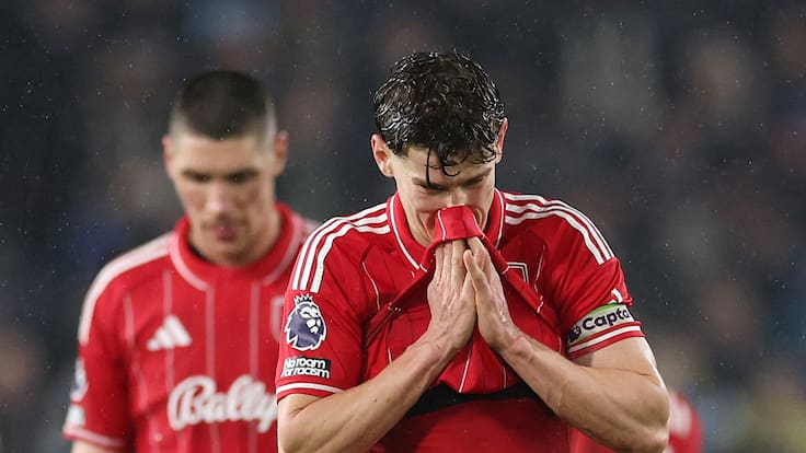 Ryan Yates sufre impactante lesión mientras Nottingham Forest avanza pese a derrota ante Fenerbahçe