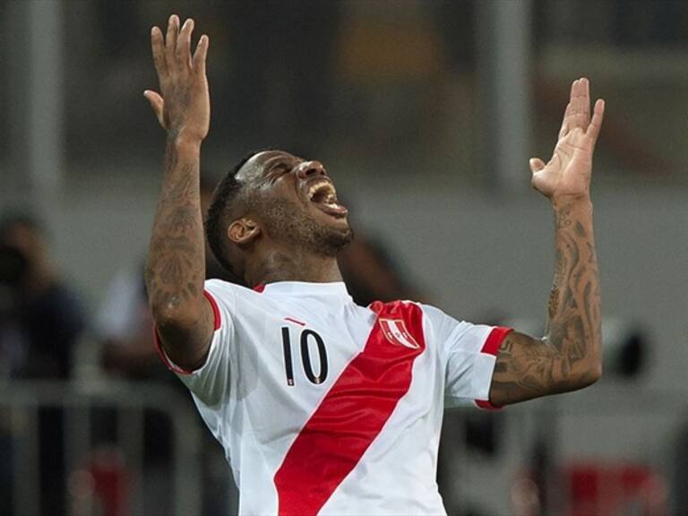 Jefferson Farfan festeja el pase a Rusia. Foto: Getty Images