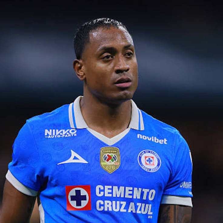 ¿Por qué Willer Ditta no fue castigado tras empujar al árbitro en el Cruz Azul vs Toluca?
