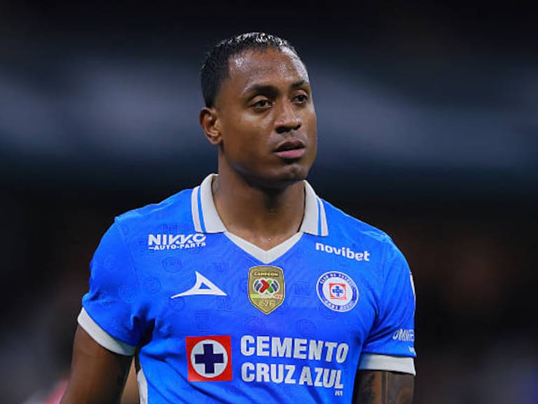 ¿Por qué Willer Ditta no fue castigado tras empujar al árbitro en el Cruz Azul vs Toluca?