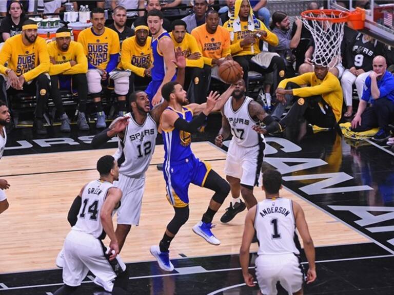 Juego 4 Warriors vs Spurs. Foto: Getty