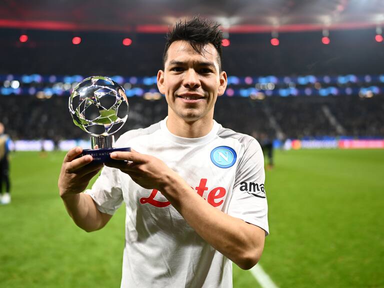 Hirving Lozano contribuyó a la victoria del Napoli tras dar una asistencia de gol.