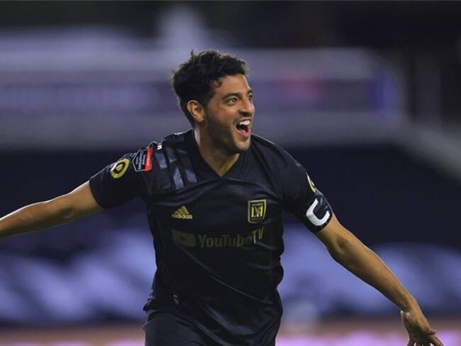 El Betis quiere regresar a Carlos Vela a Europa
