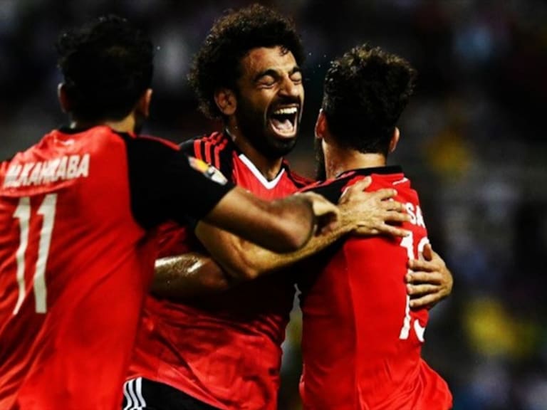 Seleccionados Egipcios festeja el pase al Mundial. Foto: Twitter