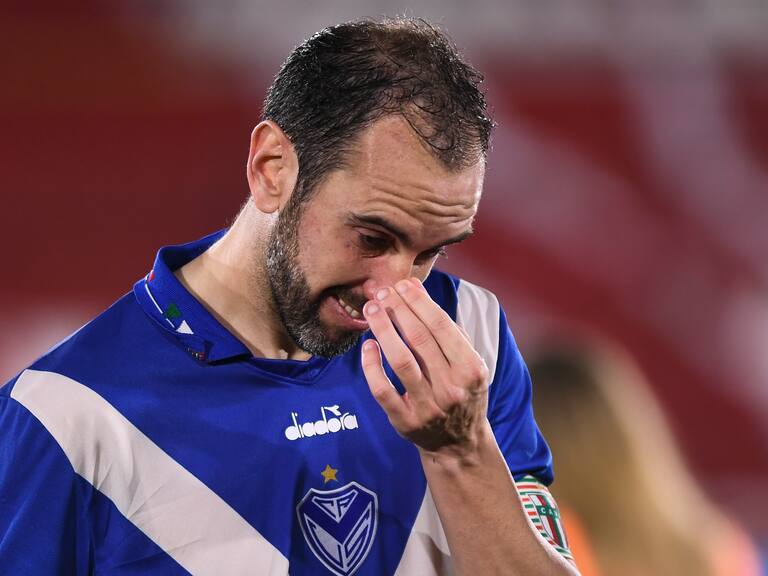 Diego Godín anuncia su retiro de las canchas de futbol