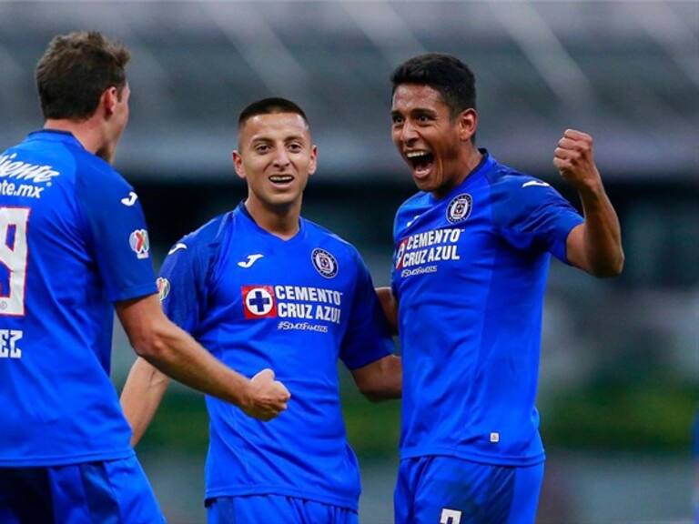 Luis Romo festejando su primer gol con Cruz Azul. Foto: GettyImages