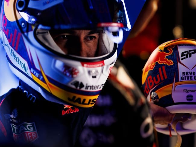 Sergio ‘Checo’ Pérez deslumbra con su nuevo casco para la temporada 2024 de Fórmula 1