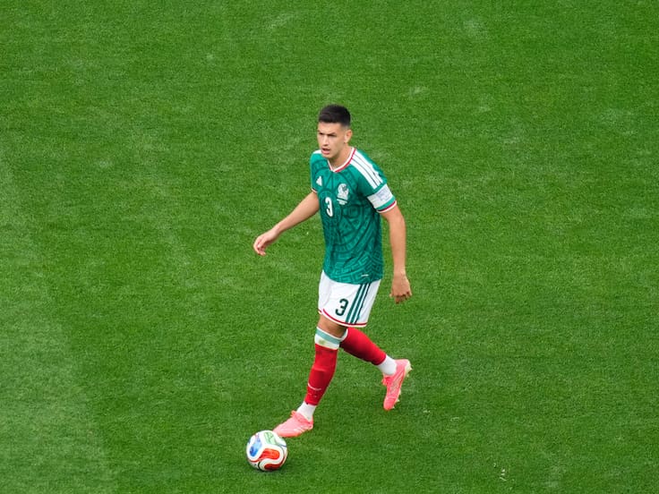 César Montes es pretendido por Cruz Azul: ¡Ya habría negociaciones!