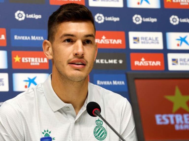 César Montes ya fue presentado como jugador del Espanyol en Barcelona