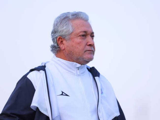Víctor Manuel Vucetich anuncia su retiro como director técnico