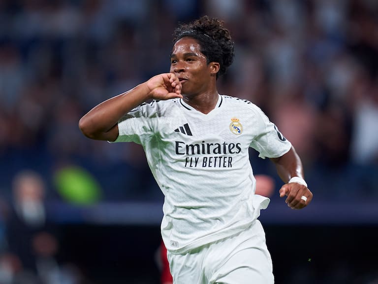 Endrick junto con el Real Madrid