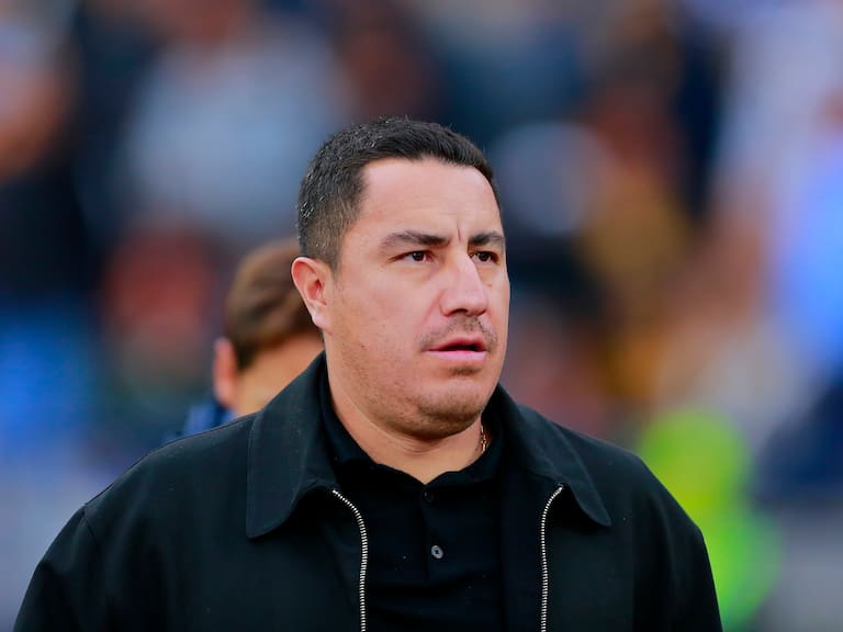 Efraín Juárez tendrá que pagar millonaria multa tras sus polémicos gestos en el Pumas vs Cruz Azul