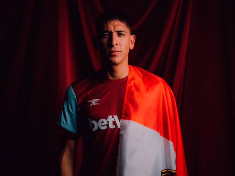 Edson Álvarez fue anunciado con el West Ham