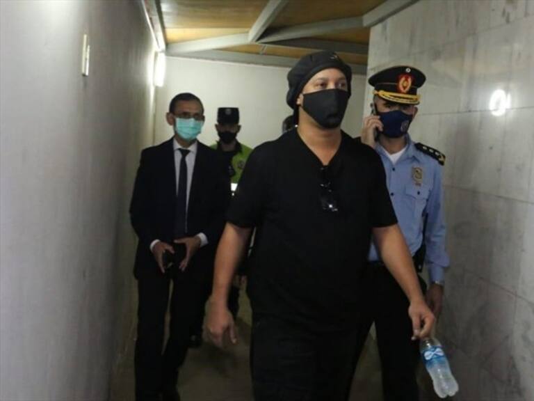 Ronaldinho liberado. Foto: twitter @SC_ESPN