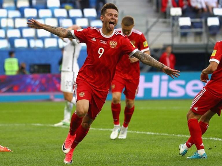 Smolov festeja el segundo gol de los rusos. Foto: Getty Images