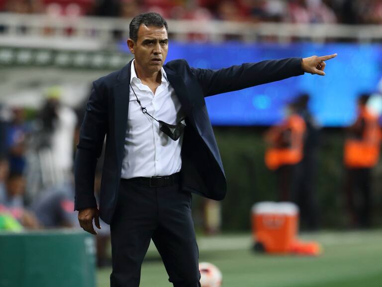    Ricardo Cadena Guadalajara head coach during the game Guadalajara vs Pumas UNAM, corresponding to day 16 of the Torneo Clausura Grita Mexico C22 of Liga BBVA MX, at Akron Stadium, on April 23, 2022.

<br><br>

Ricardo Cadena Director Tecnico de Guadalajara  durante el partido Guadalajara vs Pumas UNAM, correspondiente a la jornada 16 del Torneo Clausura Grita Mexico C22 de la Liga BBVA MX, en el Estadio Akron, el 23 de Abril de 2022.