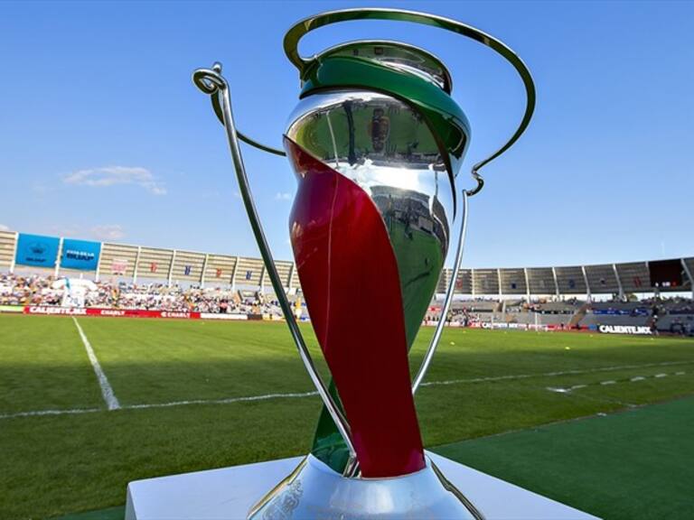 Trofeo de la Copa MX. Foto: Twitter